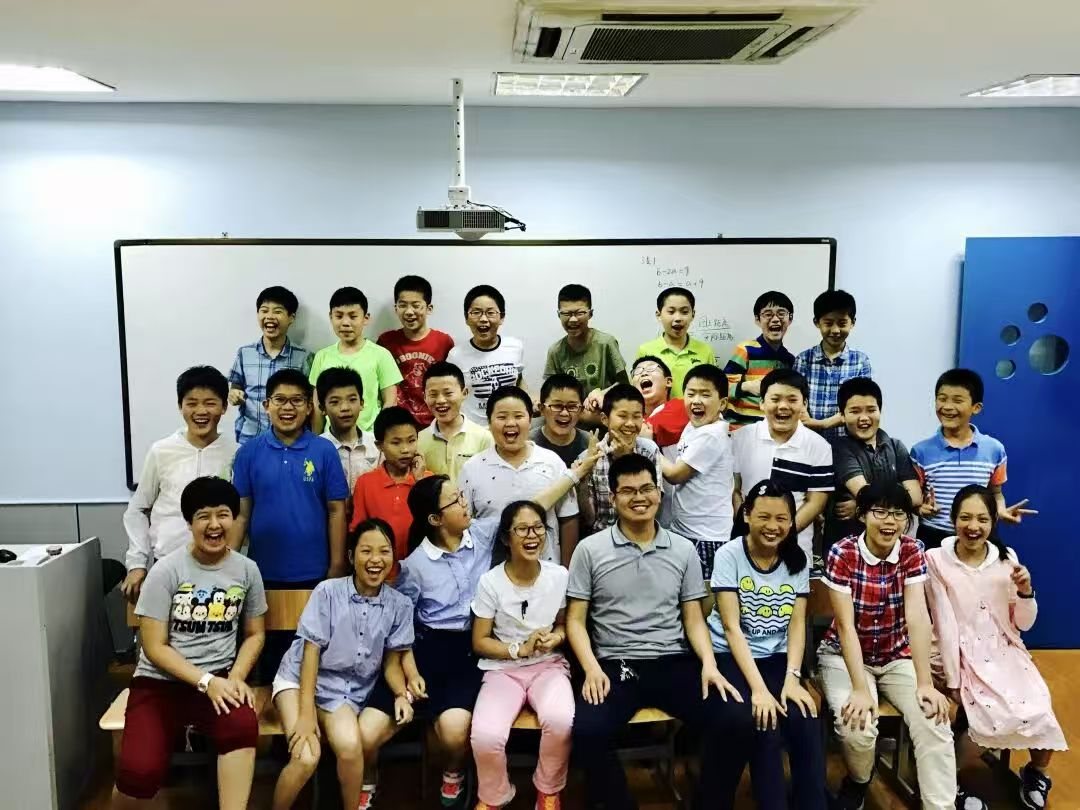学生合影